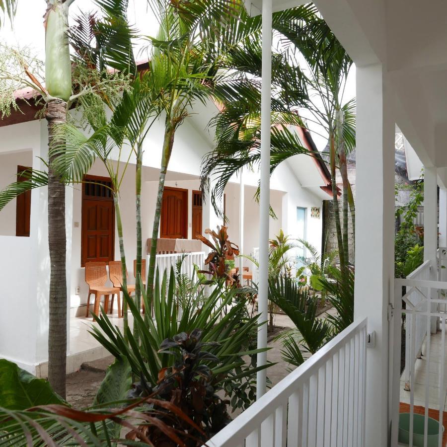 Ferienwohnung Rumah Side Gili Trawangan Exterior foto