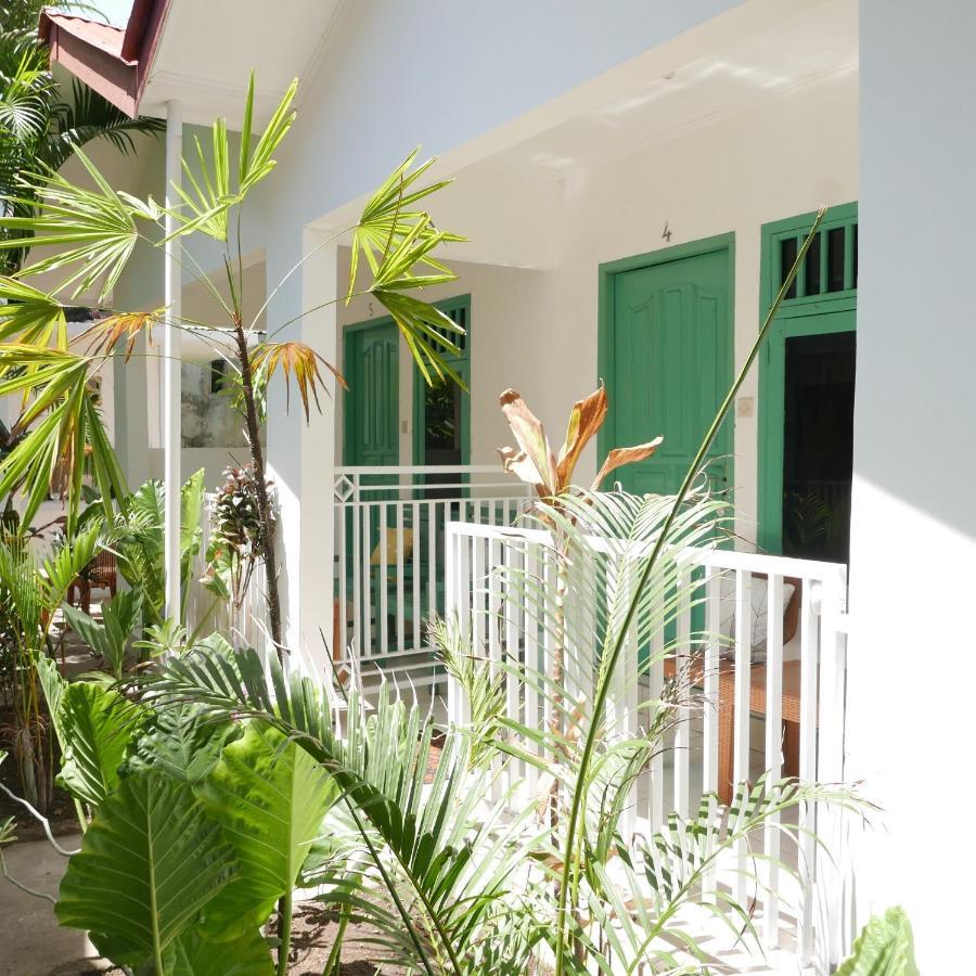 Ferienwohnung Rumah Side Gili Trawangan Exterior foto