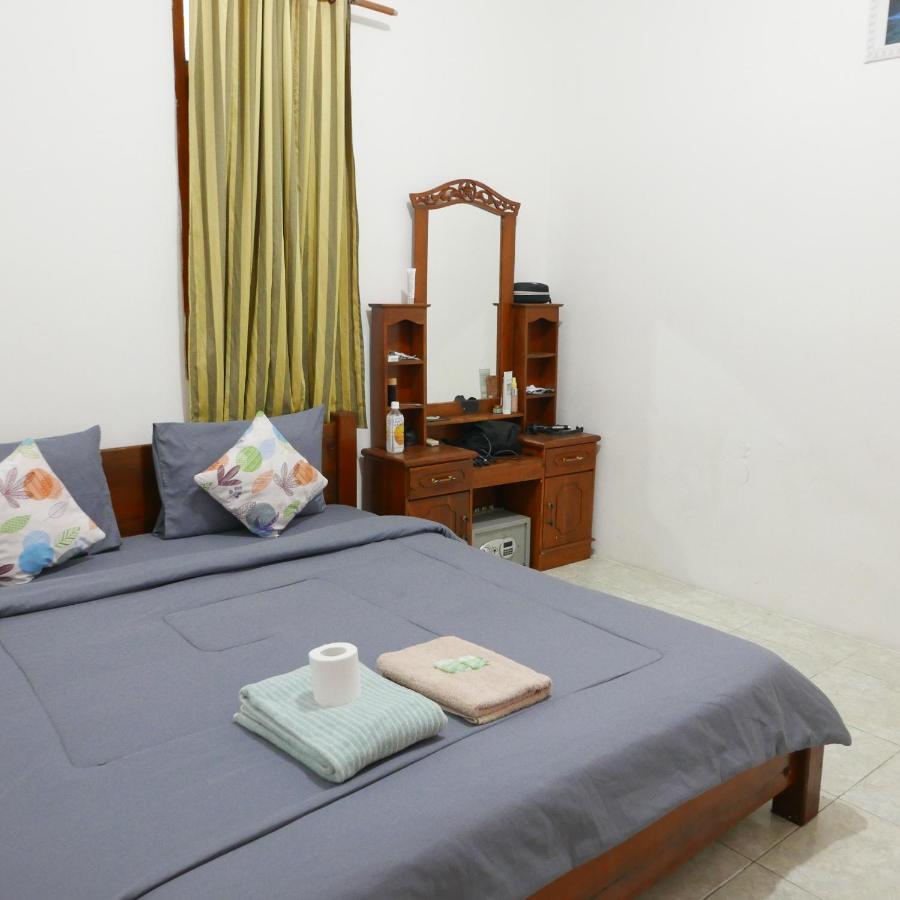 Ferienwohnung Rumah Side Gili Trawangan Exterior foto